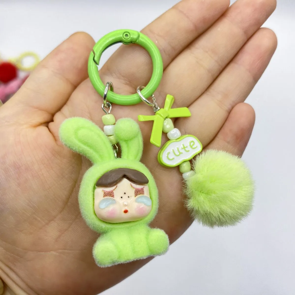 Flocked Crying Face Resin Figure Keychain & Desk Decor – DIY Bag Charm Pendant, Blind Box Style Mini Ornament for Suitcase & Backpack